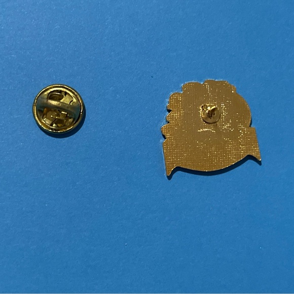 Vintage Jersey Shore Pennsylvania elks Lodge 1057 Enamel Lapel Pin - Picture 4 of 6